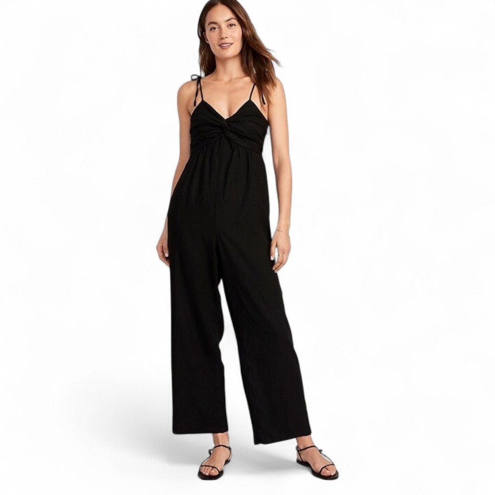 Old Navy Black Tie Shoulder Twist Front Cropped Jumpsuit Sz M NWT